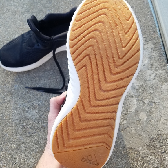 Adidas Unisex AlphabounceShoes - Picture 4 of 9